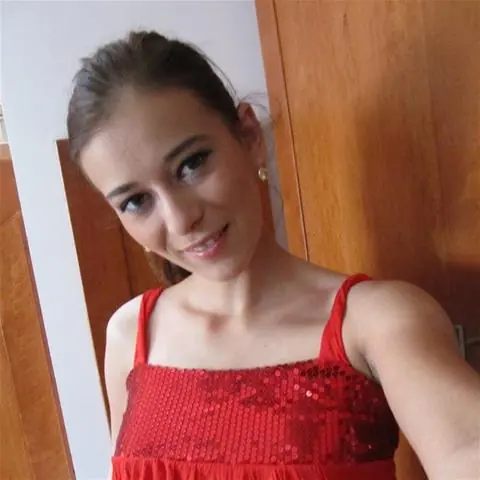 snuskigGal image 1